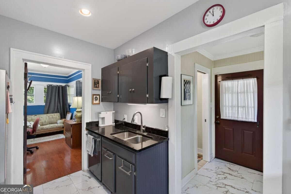 849 Custer Street Hapeville - Photo 18