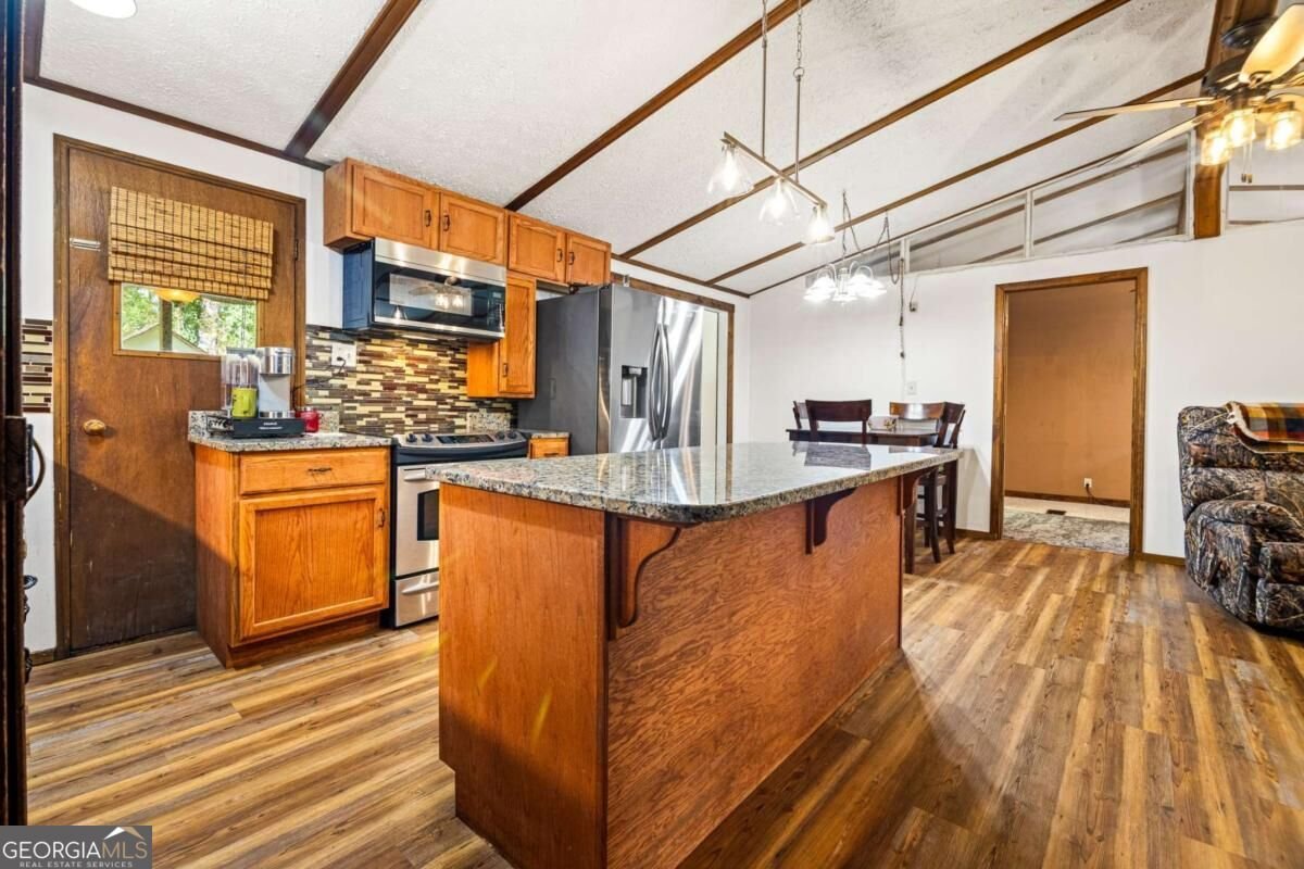 423 Azalea Drive Stockbridge - Photo 11