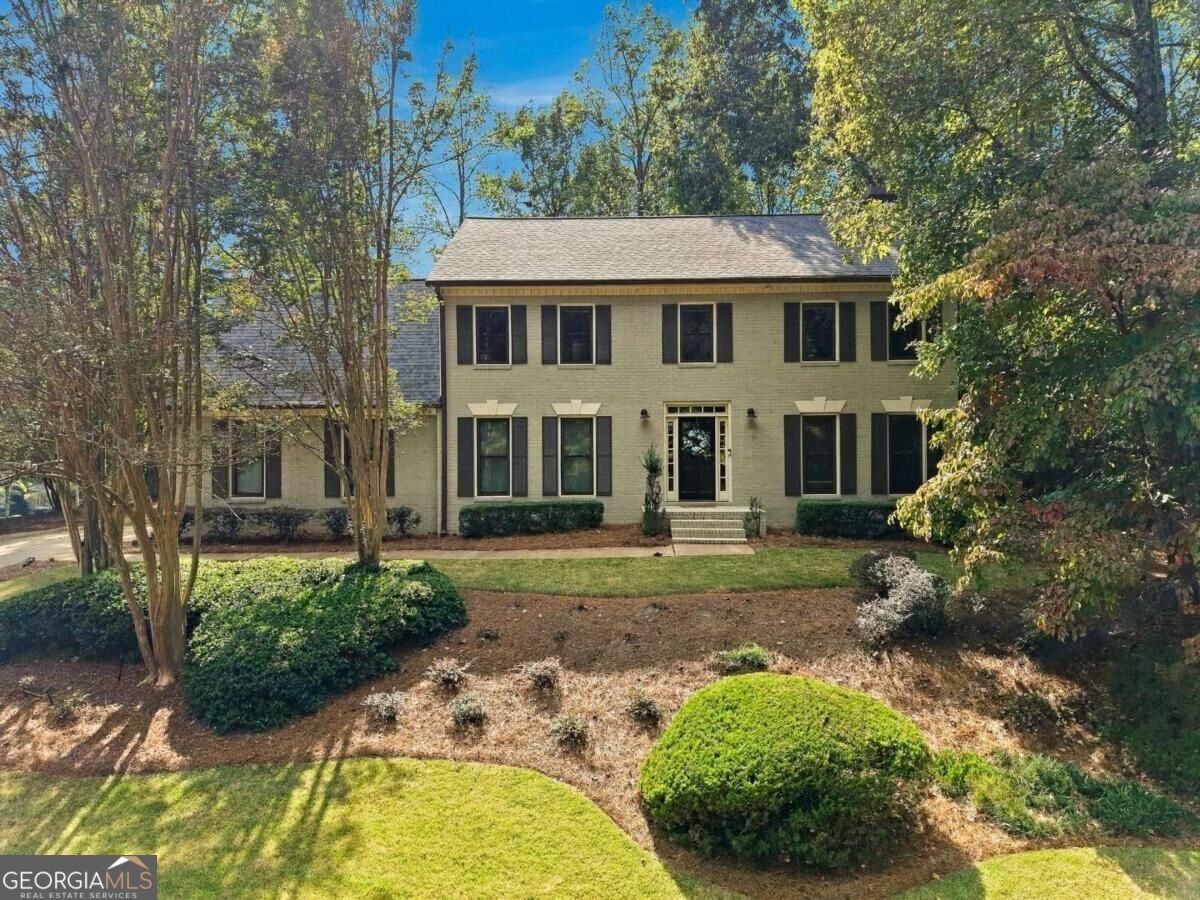 8100 Willow Tree Way Alpharetta - main photo
