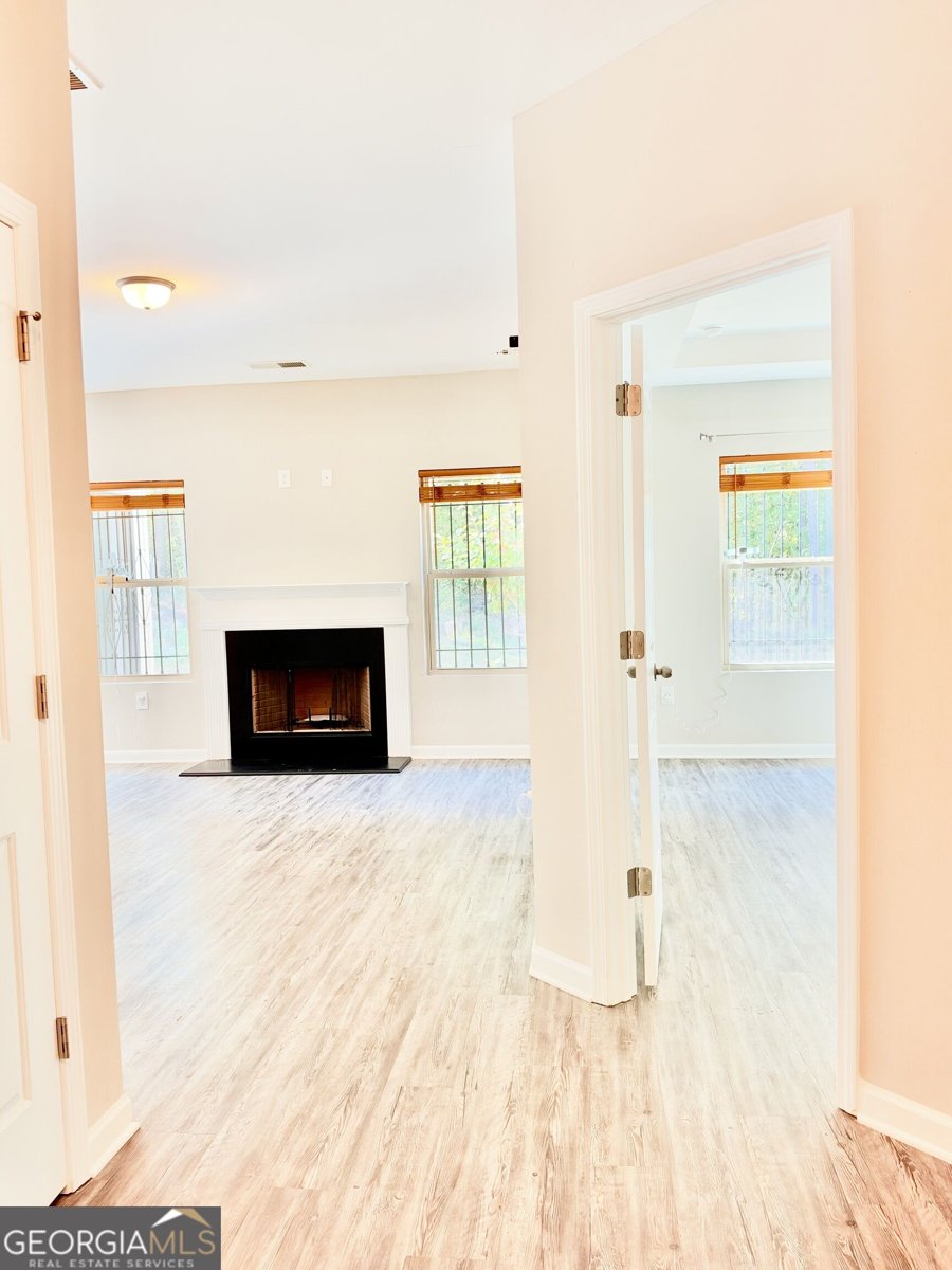412 Clematis Court Temple - Photo 6