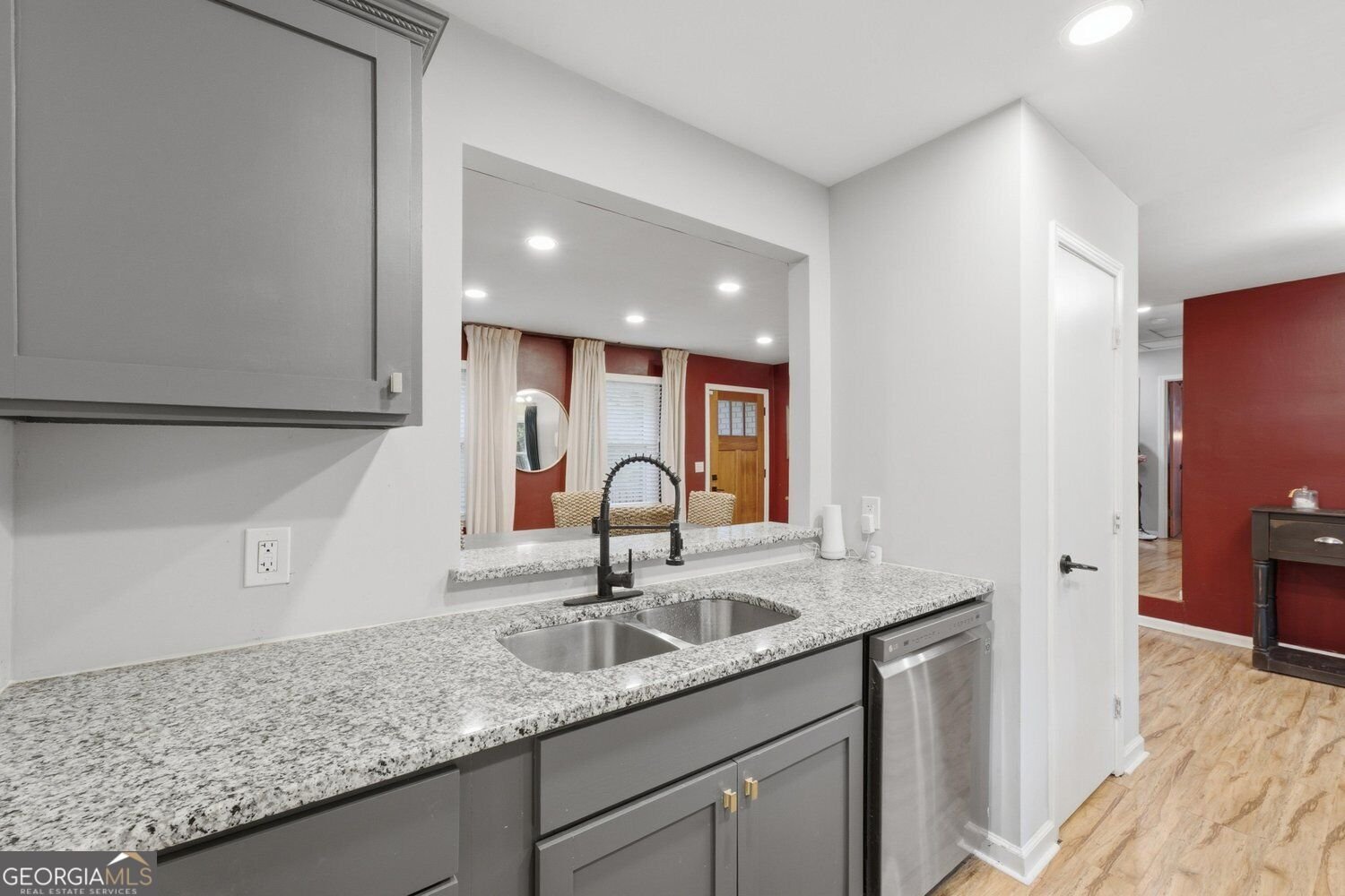 5562 Crestview Drive Acworth - Photo 12