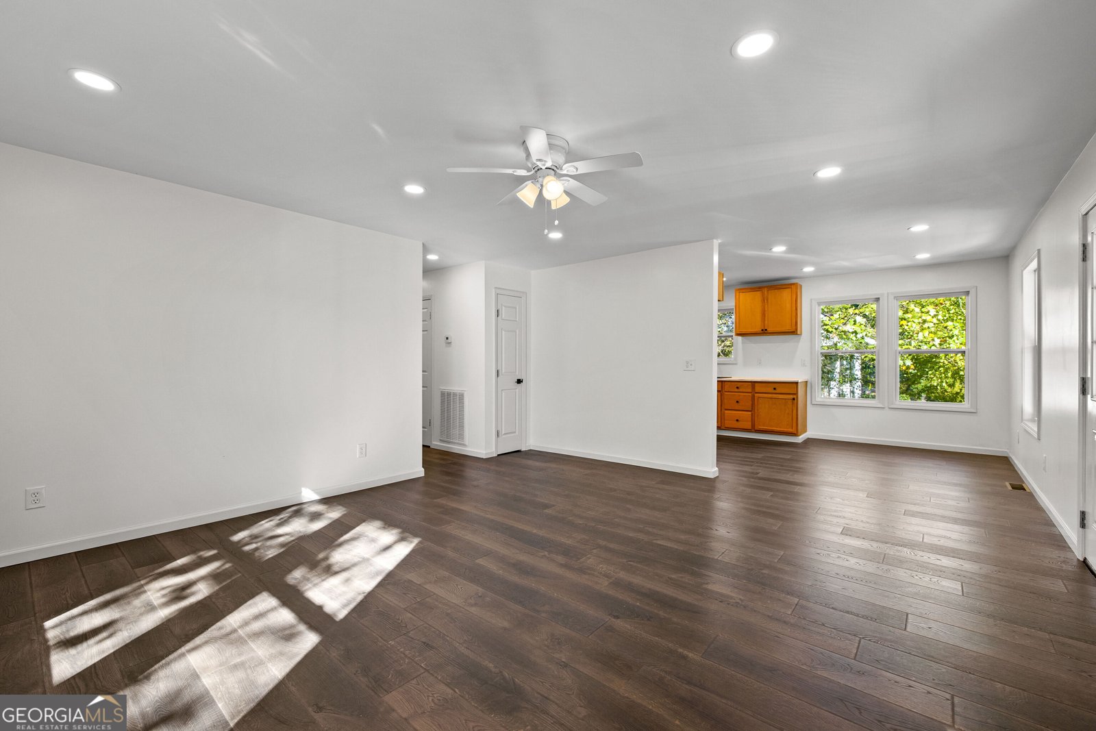 126 B St NE Thomaston - Photo 14