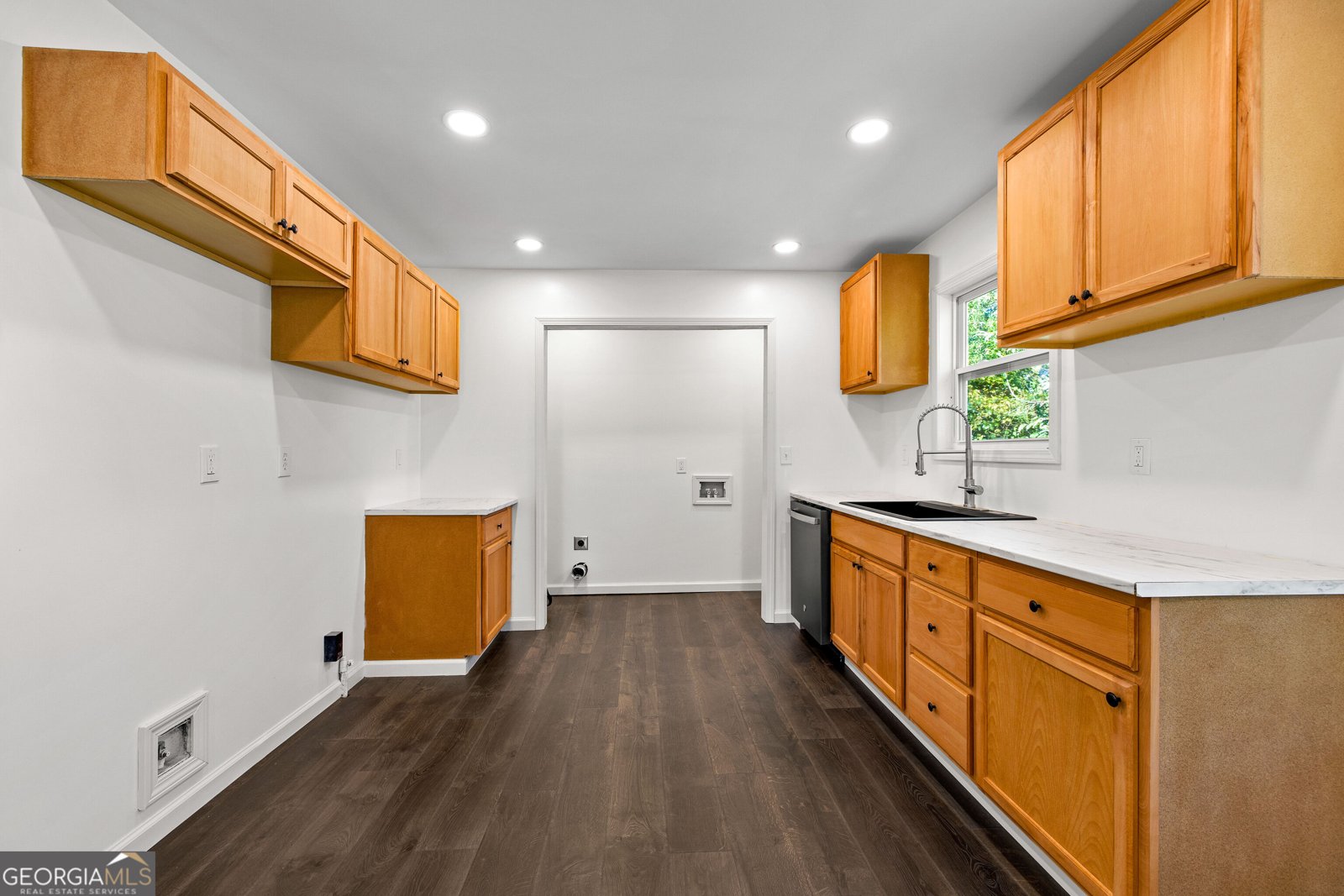 126 B St NE Thomaston - Photo 18