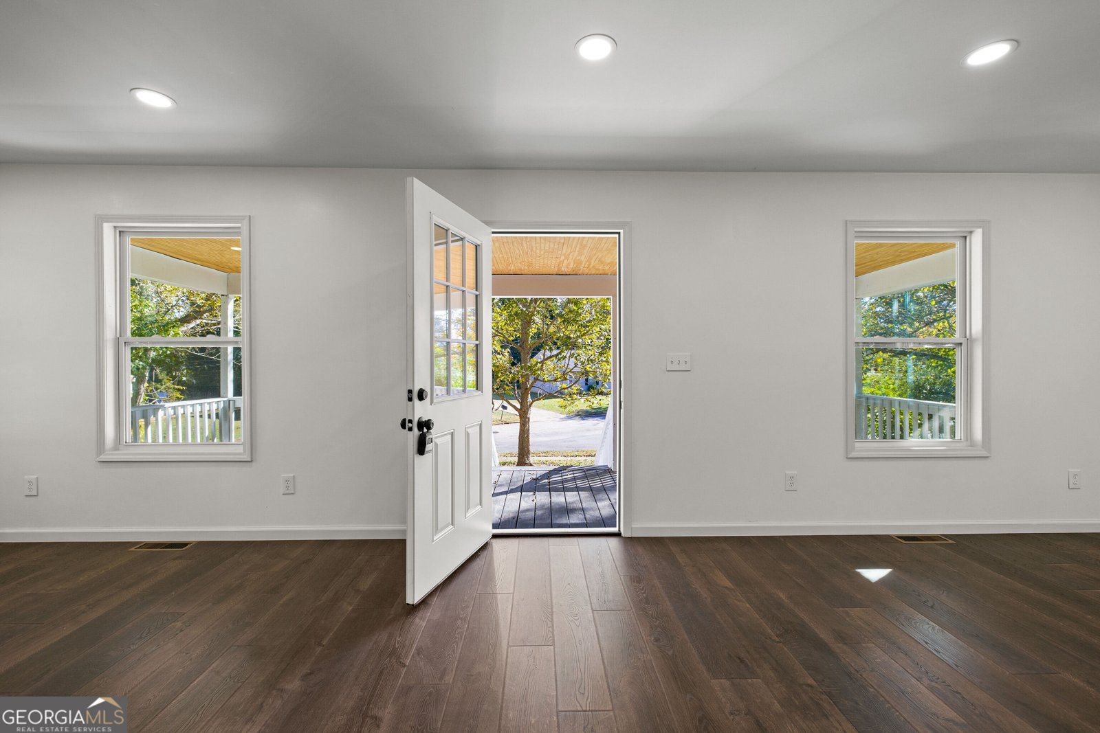 126 B St NE Thomaston - Photo 8