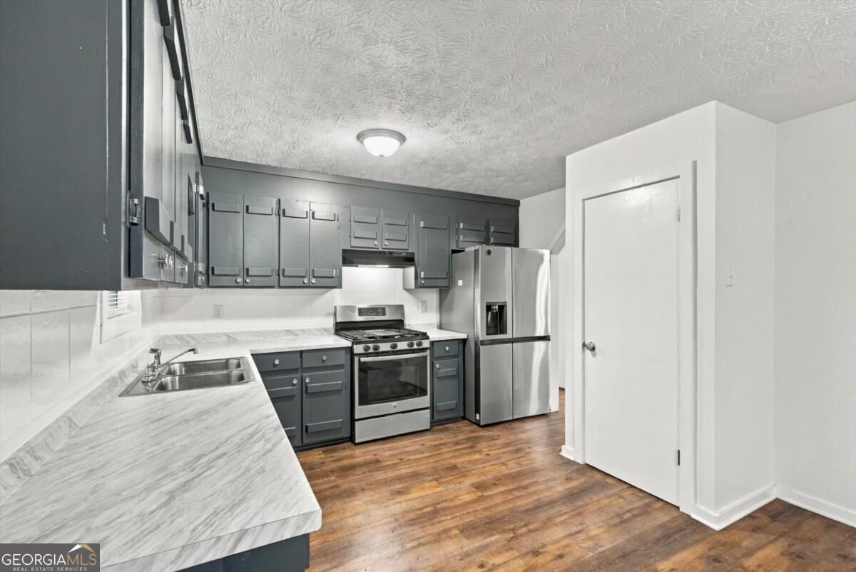 627 Blue Flag Lane Fairburn - Photo 11