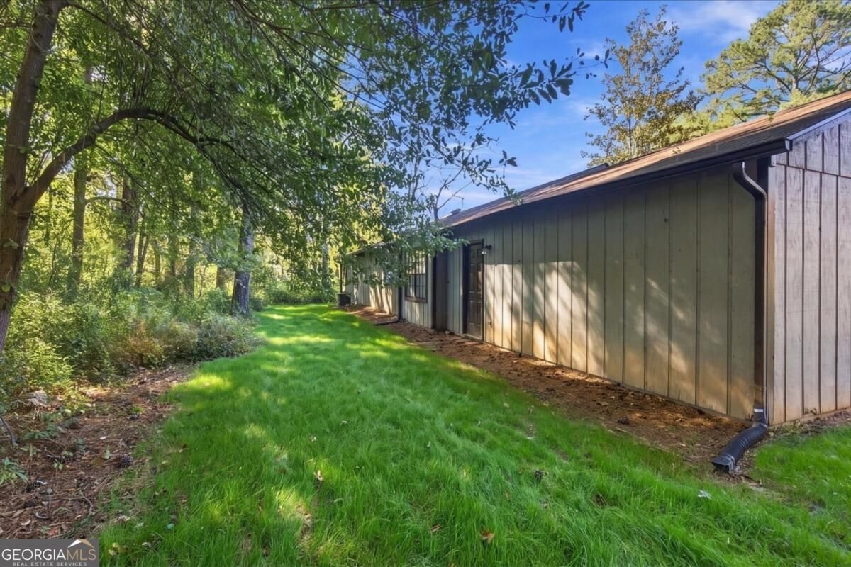 627 Blue Flag Lane Fairburn - Photo 23