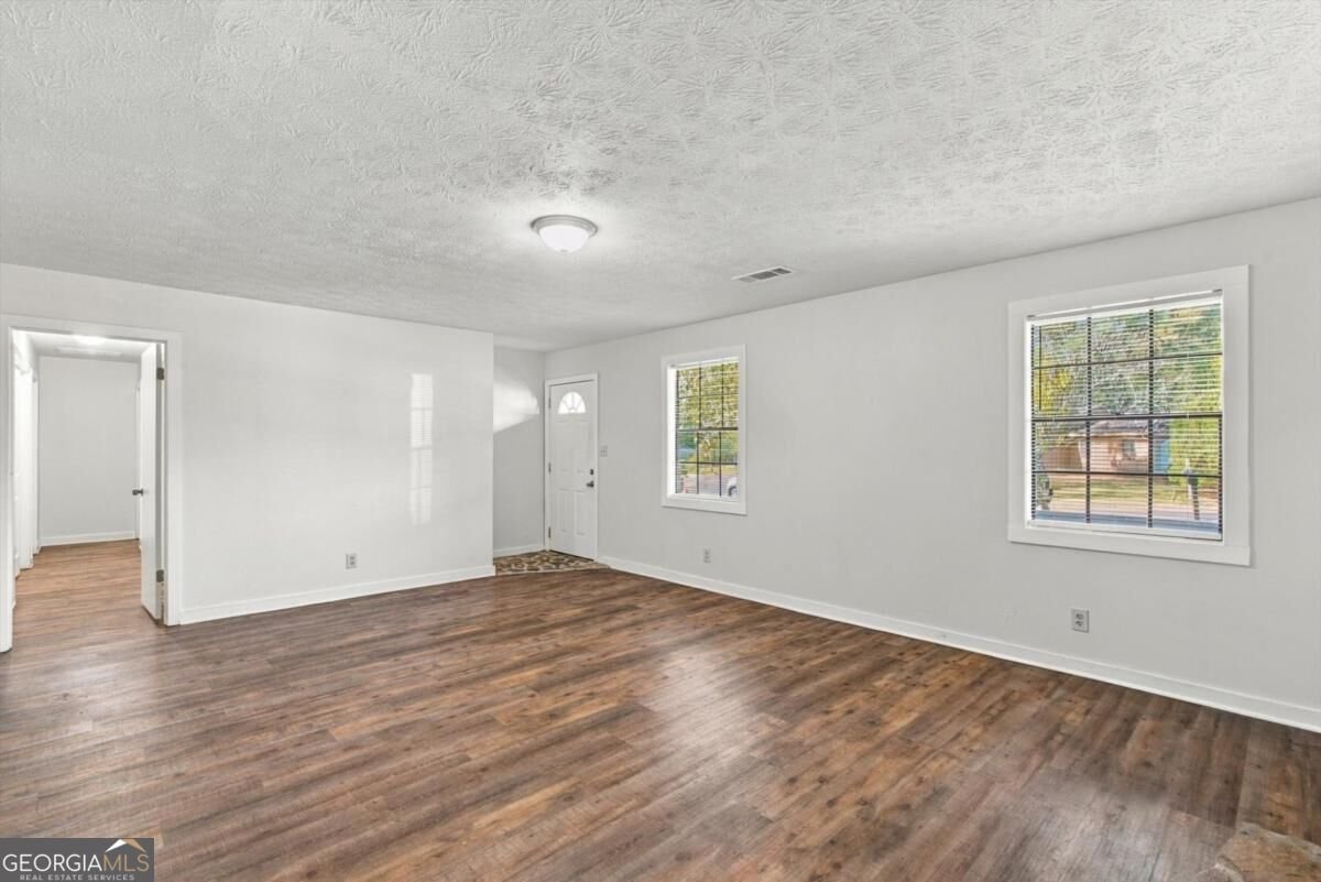 627 Blue Flag Lane Fairburn - Photo 7