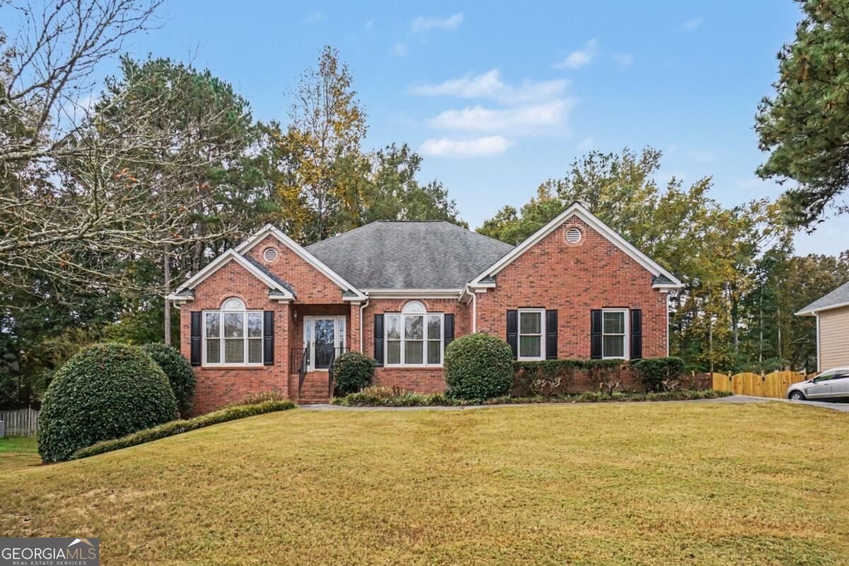 1240 Commonwealth Avenue Marietta - main photo