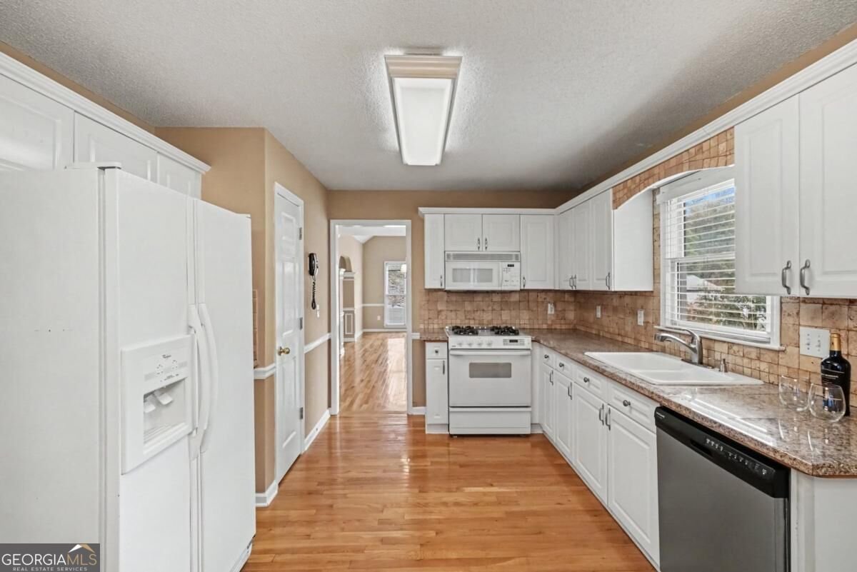 1240 Commonwealth Avenue Marietta - Photo 13