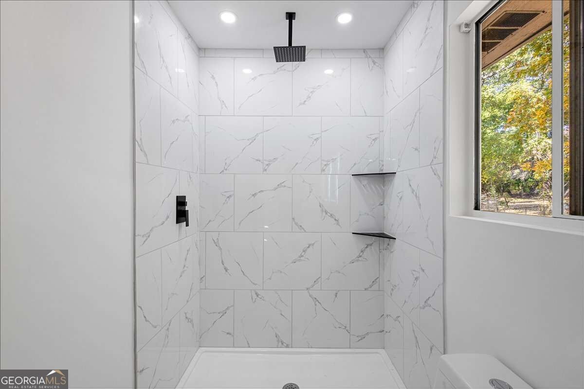 1115 De Leon Court Clarkston - Photo 10