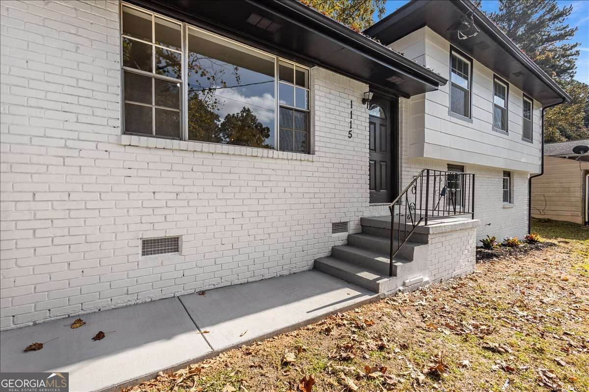 1115 De Leon Court Clarkston - Photo 33