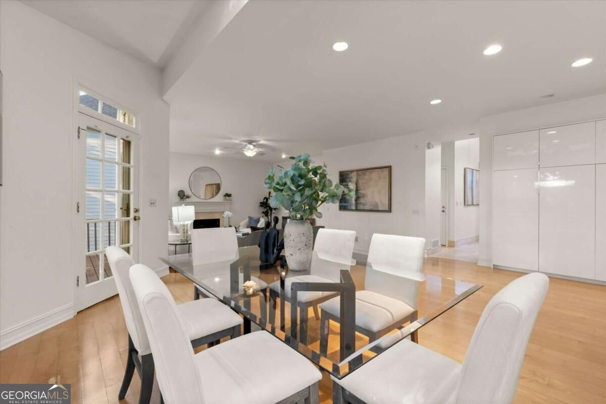 256 Spalding Gates Drive Sandy Springs - Photo 13
