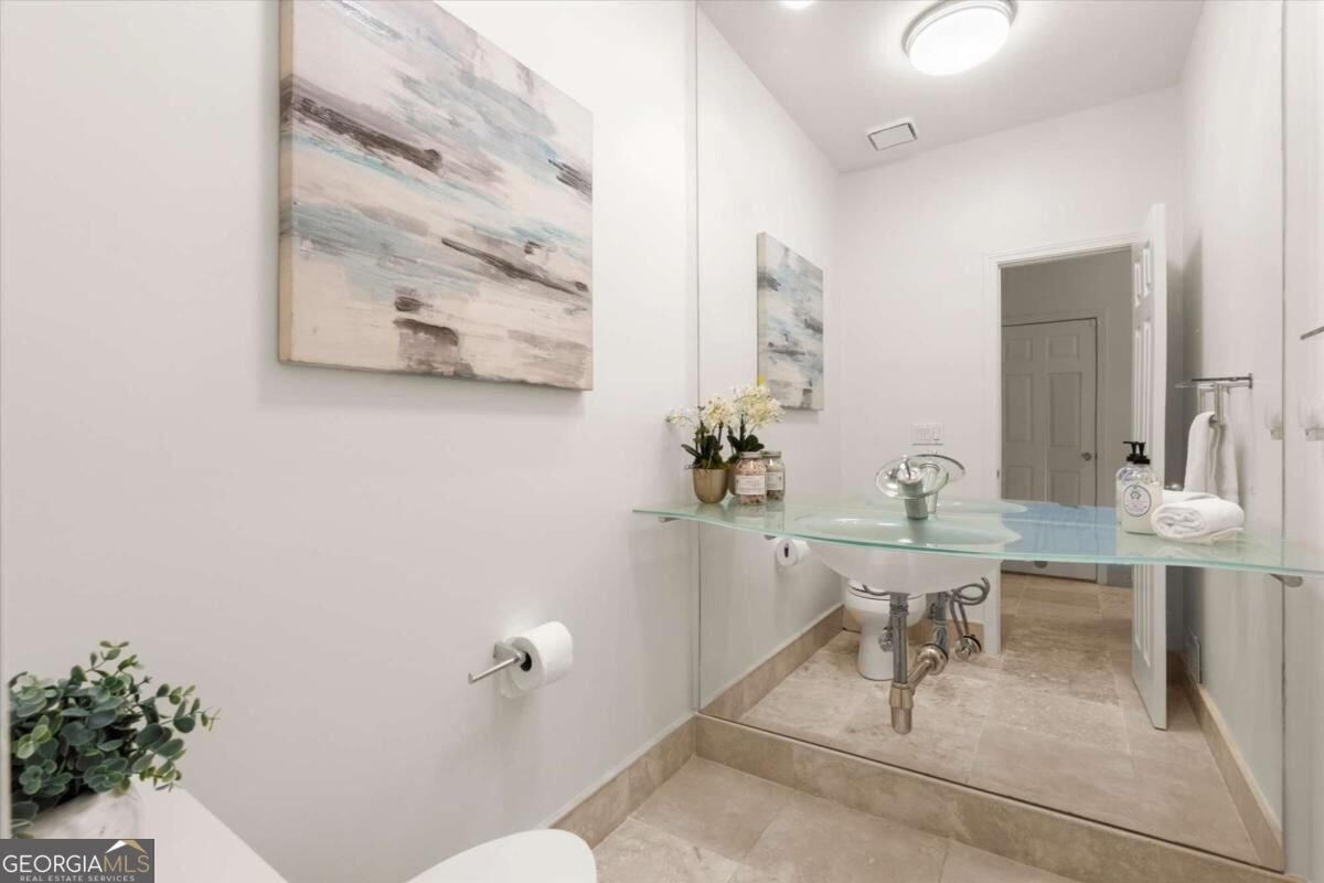 256 Spalding Gates Drive Sandy Springs - Photo 7