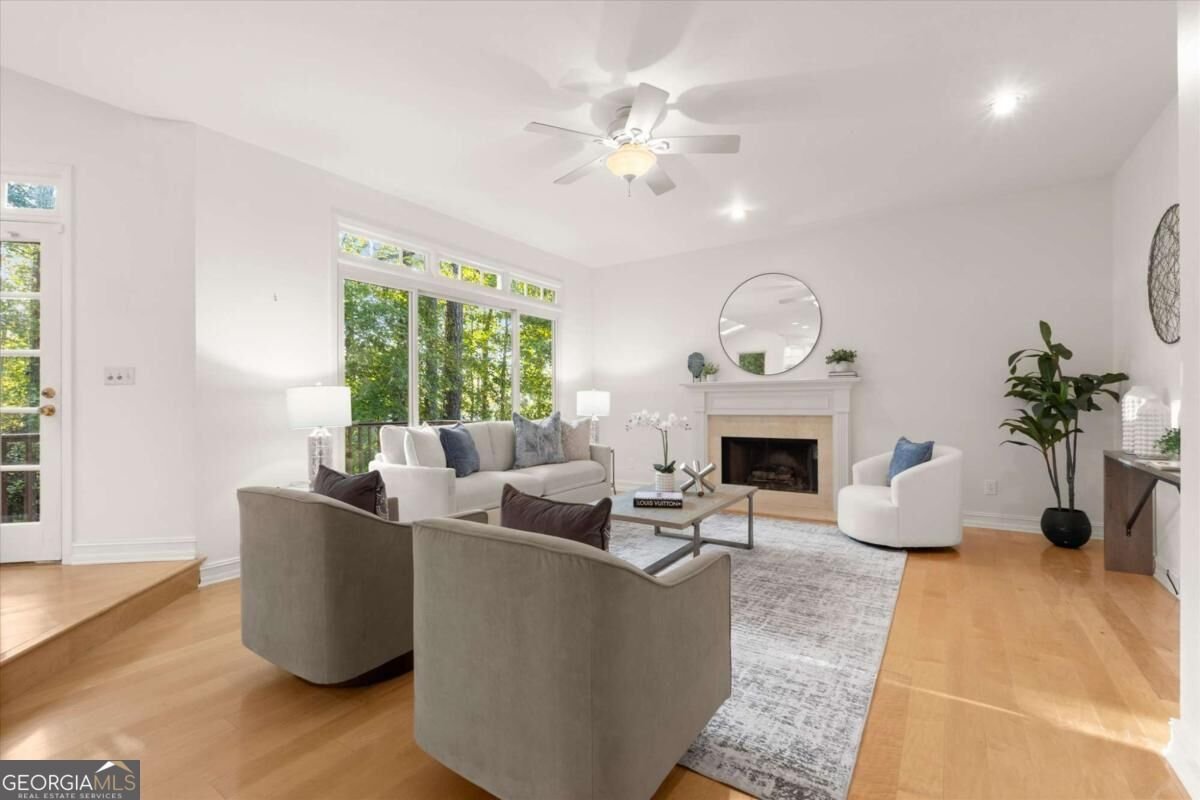 256 Spalding Gates Drive Sandy Springs - Photo 8