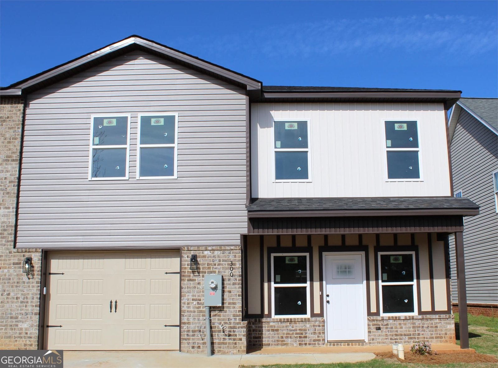 300 Beau Claire Cir Bryon - main photo
