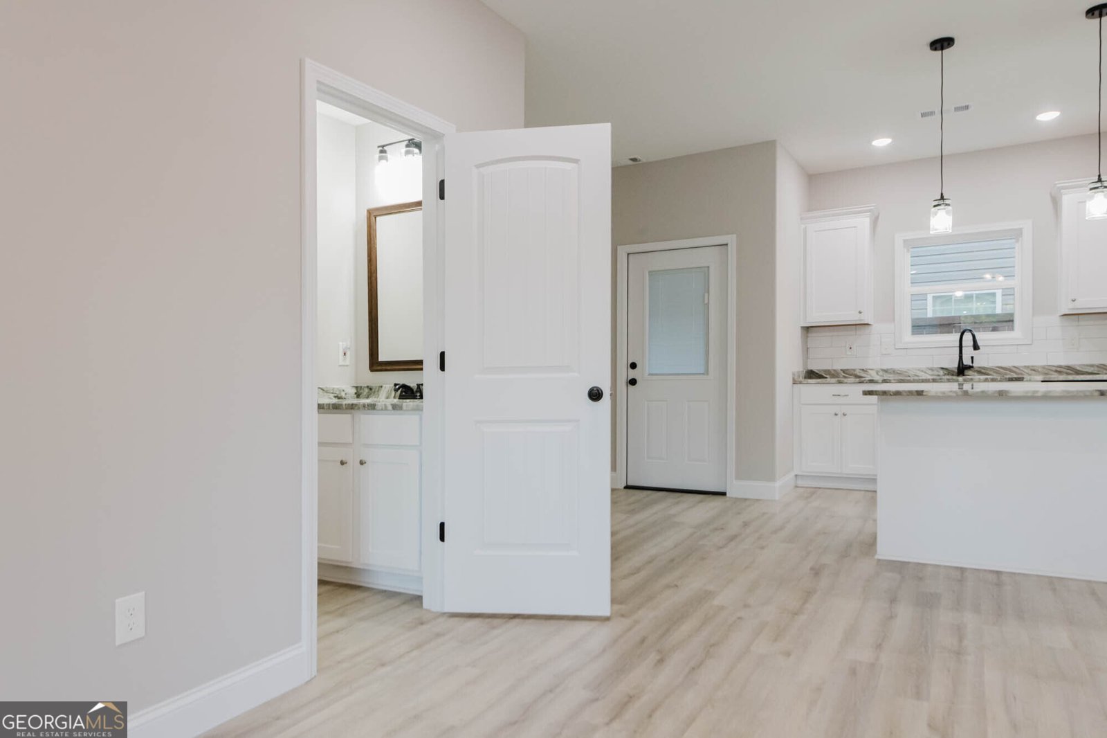 300 Beau Claire Cir Bryon - Photo 11