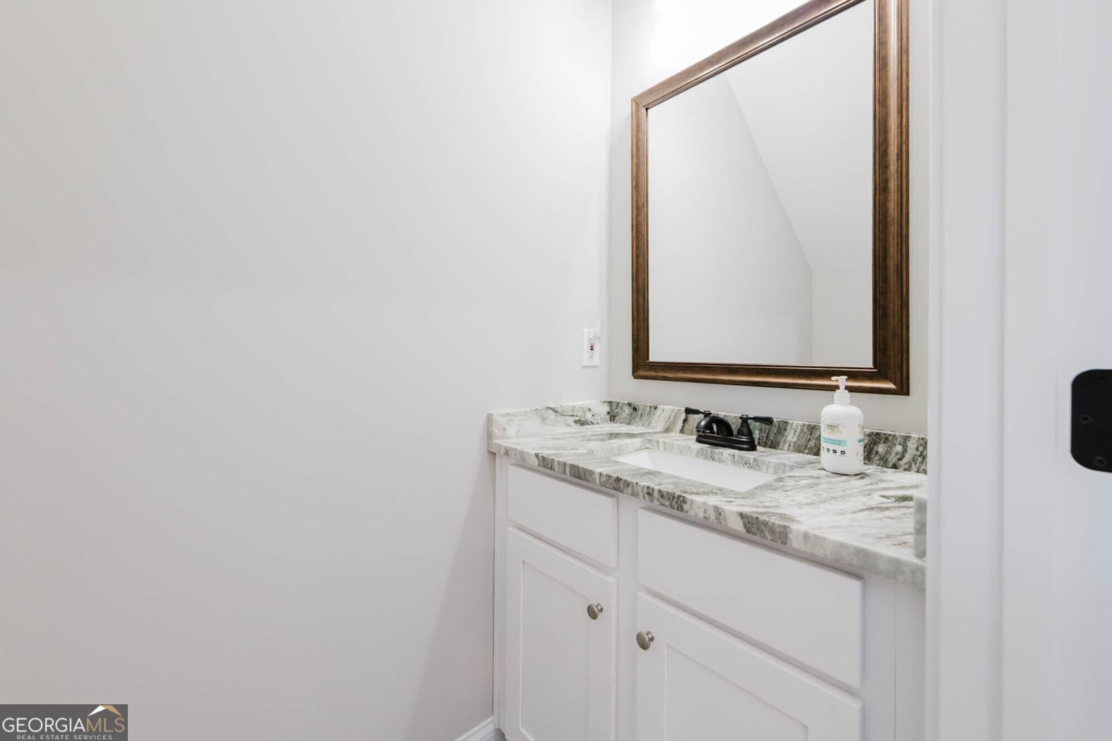 300 Beau Claire Cir Bryon - Photo 12