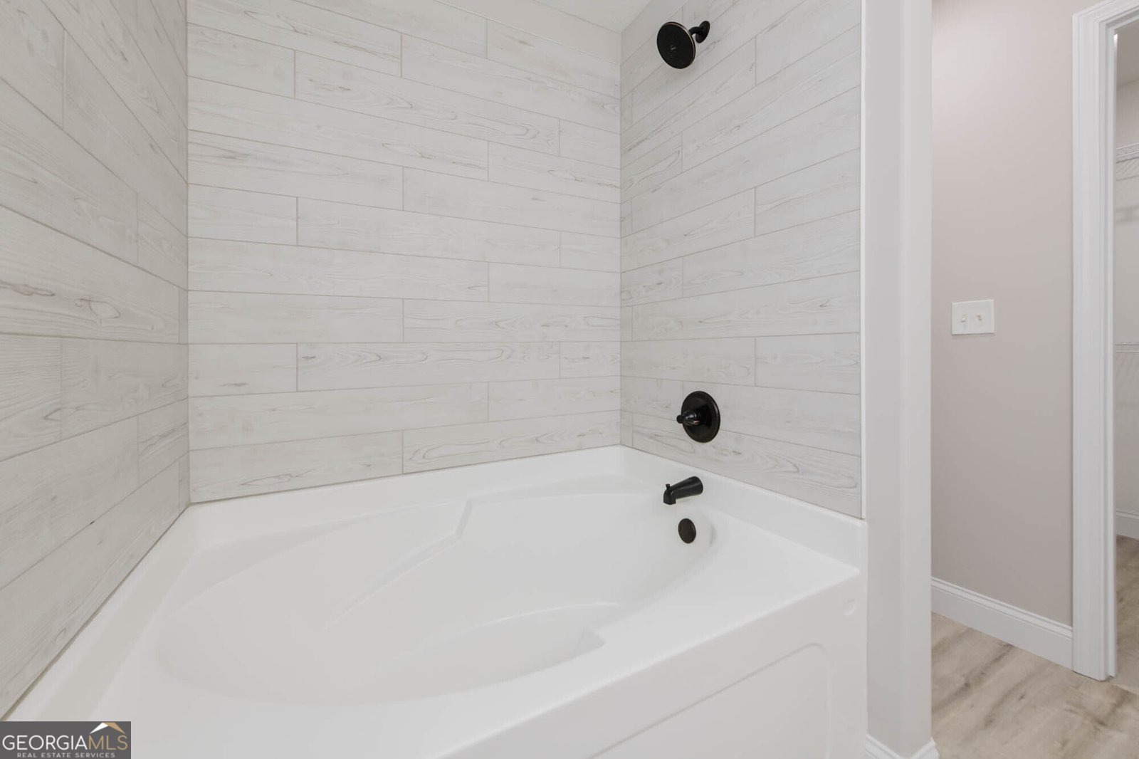 300 Beau Claire Cir Bryon - Photo 18
