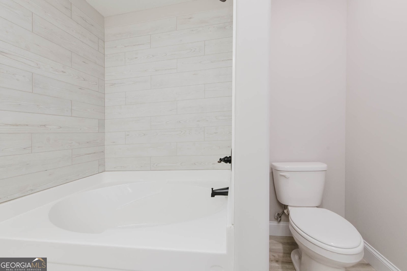 300 Beau Claire Cir Bryon - Photo 20