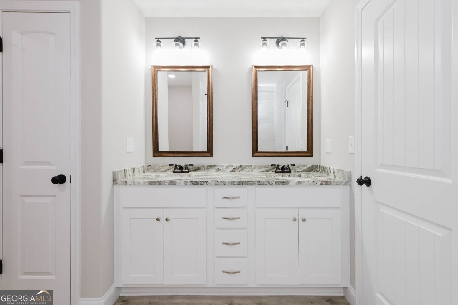 300 Beau Claire Cir Bryon - Photo 22