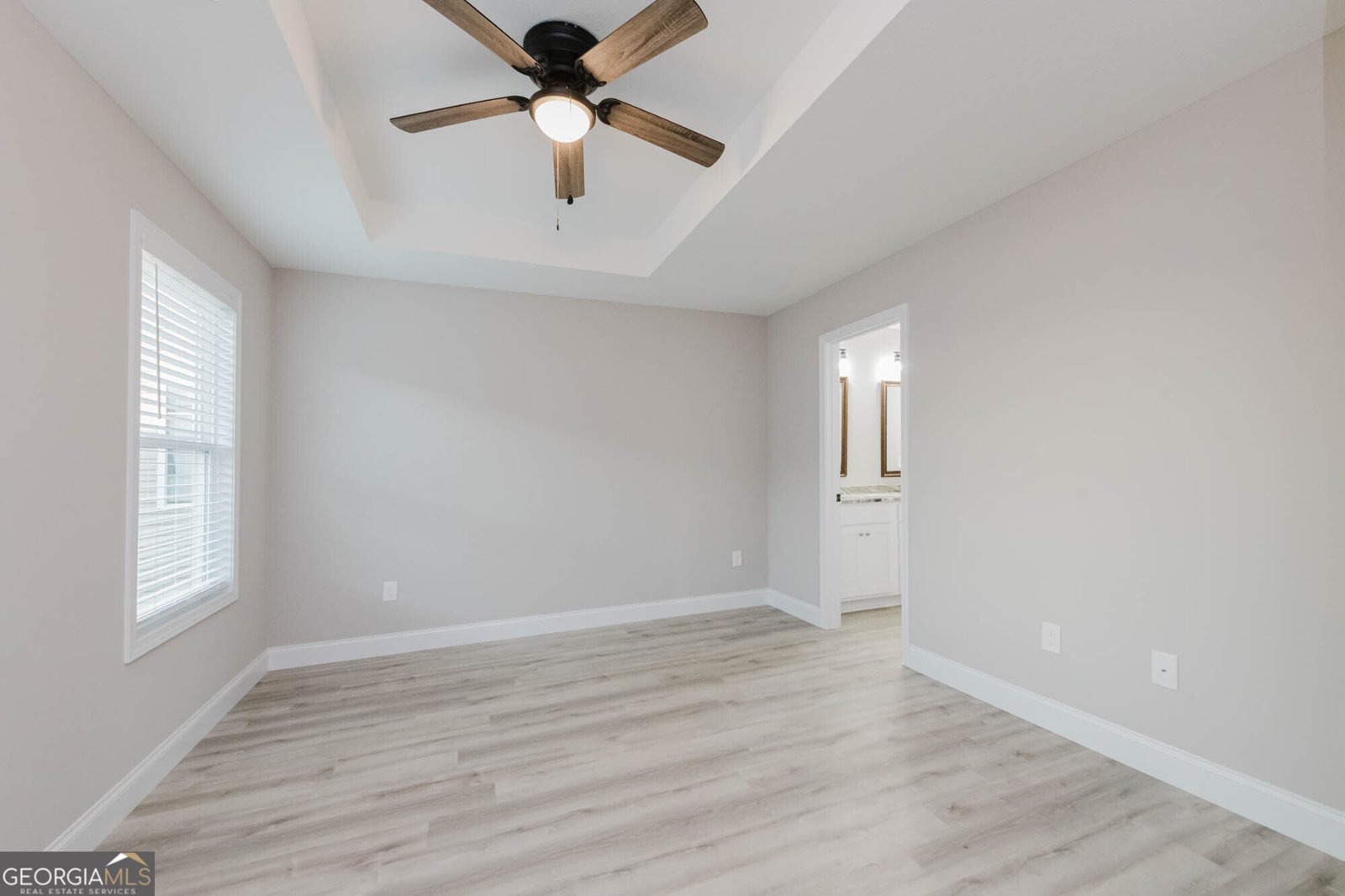 300 Beau Claire Cir Bryon - Photo 34