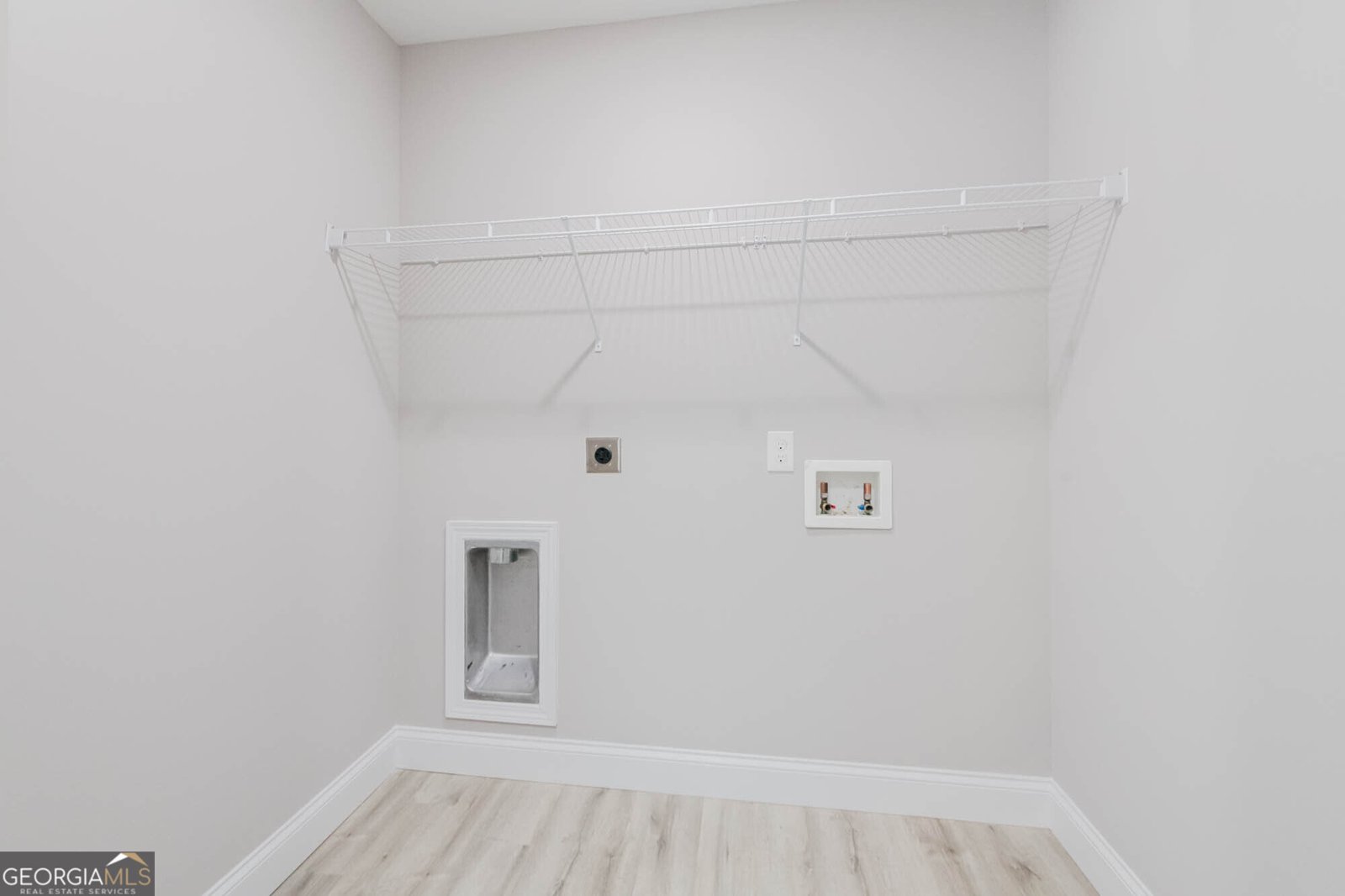 300 Beau Claire Cir Bryon - Photo 36