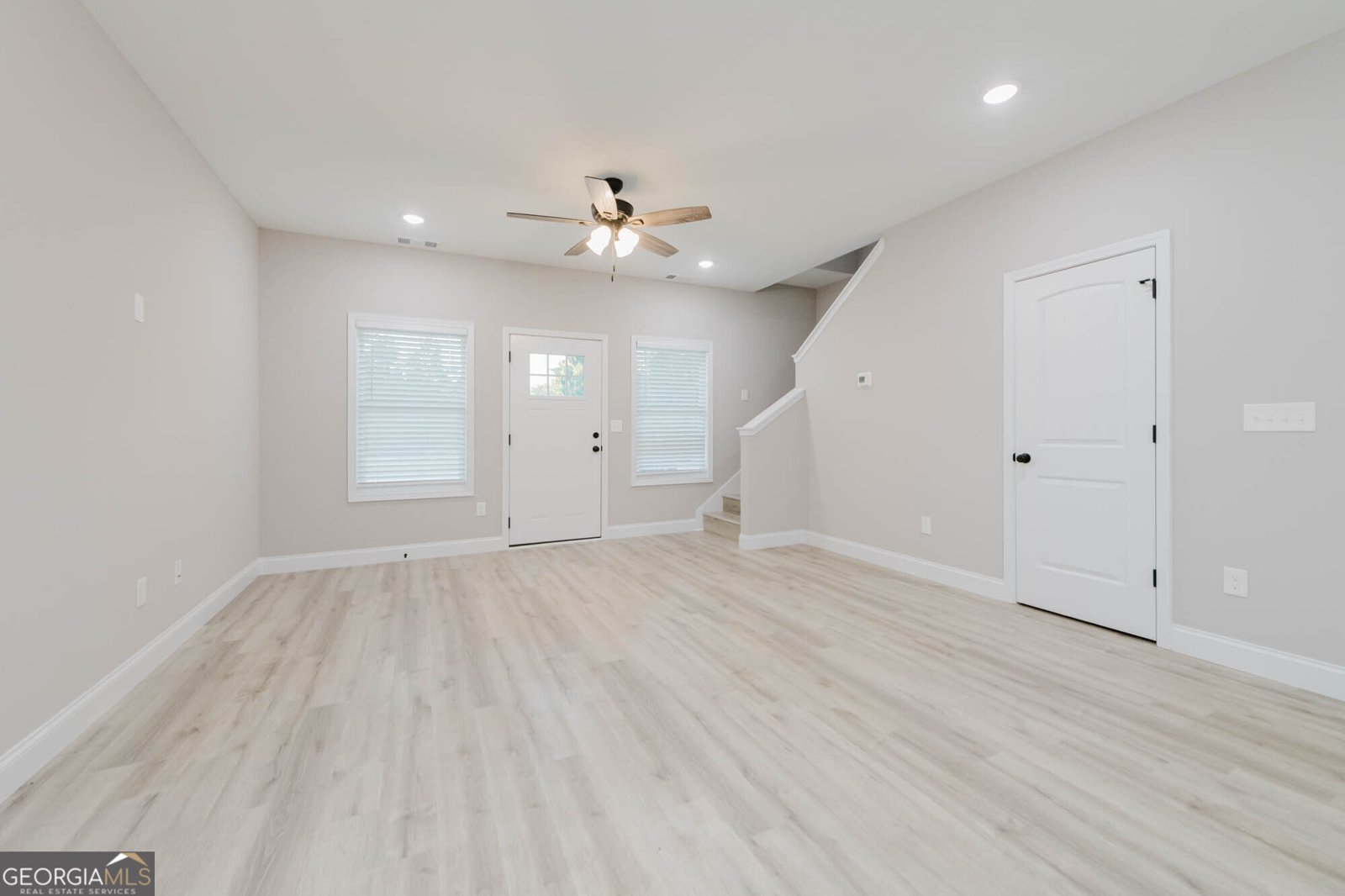 300 Beau Claire Cir Bryon - Photo 37