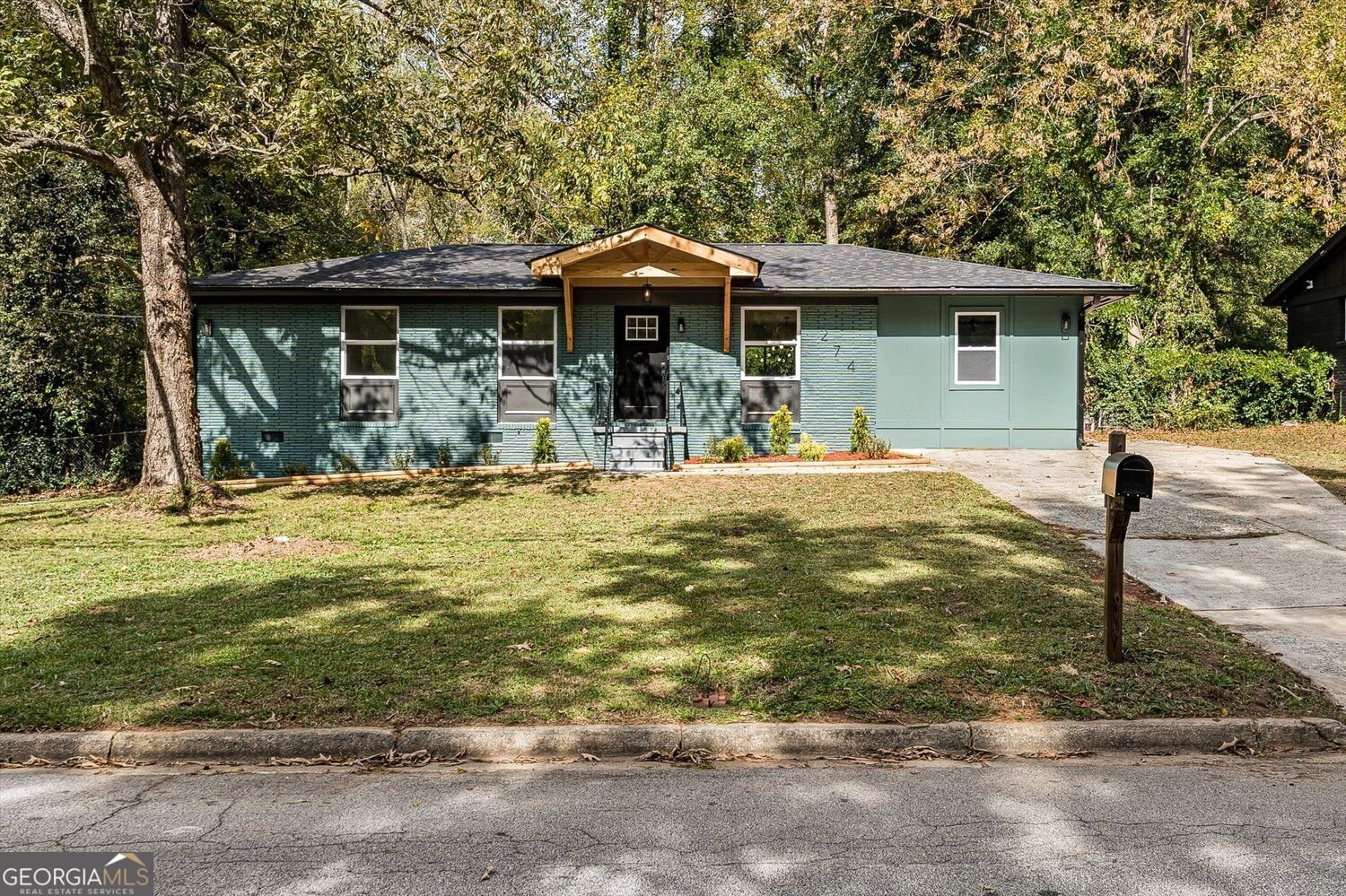 274 Oak Drive Atlanta - main photo