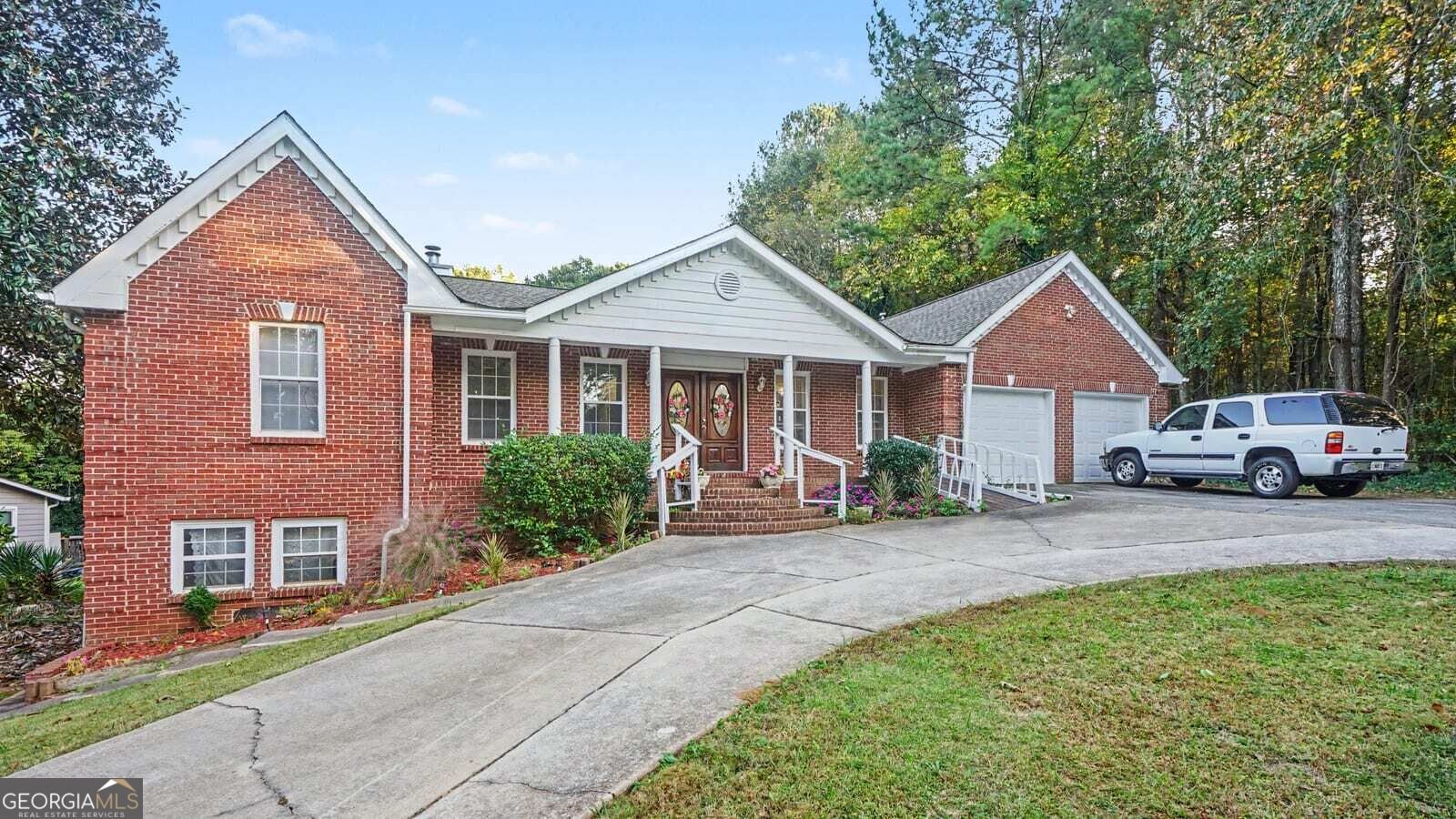 5667 Miller Grove Road Lithonia - main photo