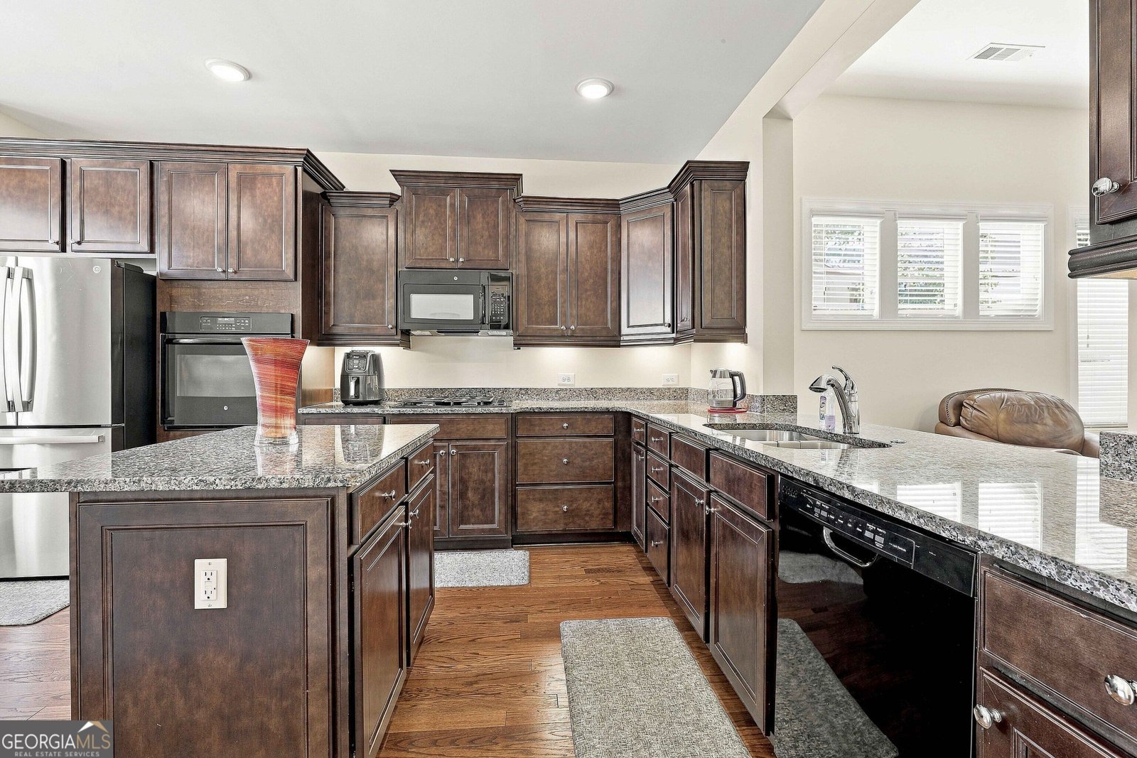 243 Spruce Pine Circle Peachtree City - Photo 11