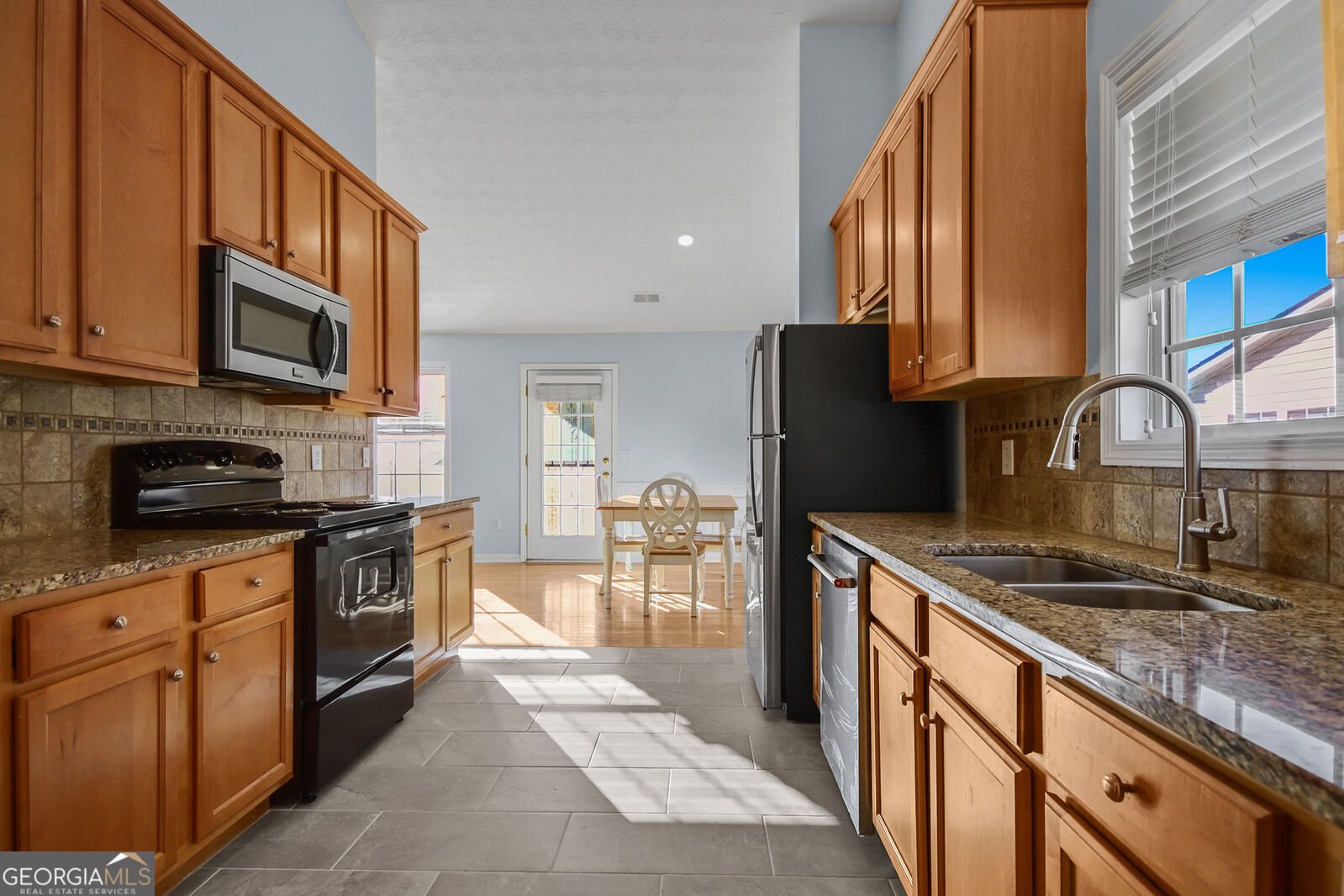 709 Village Lane Loganville - Photo 15