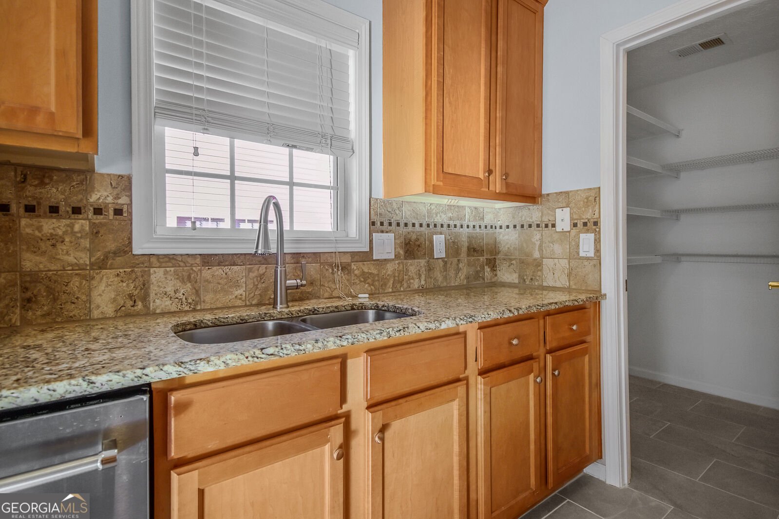709 Village Lane Loganville - Photo 16