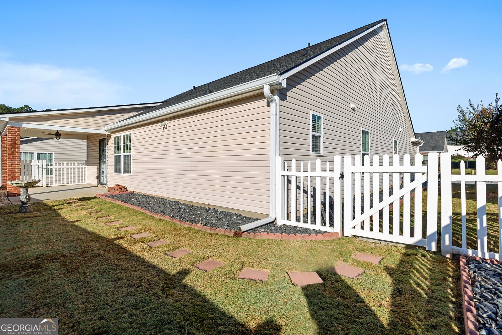 709 Village Lane Loganville - Photo 33