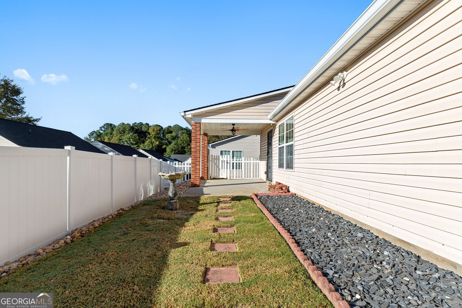 709 Village Lane Loganville - Photo 34