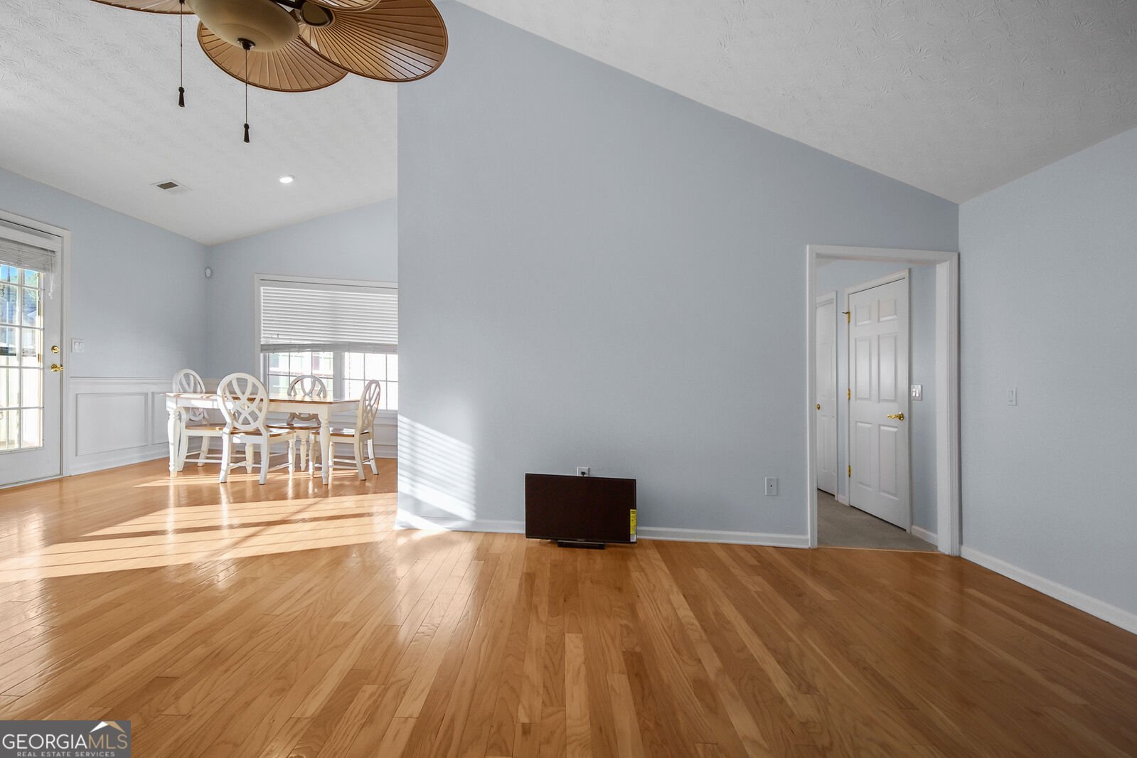 709 Village Lane Loganville - Photo 7