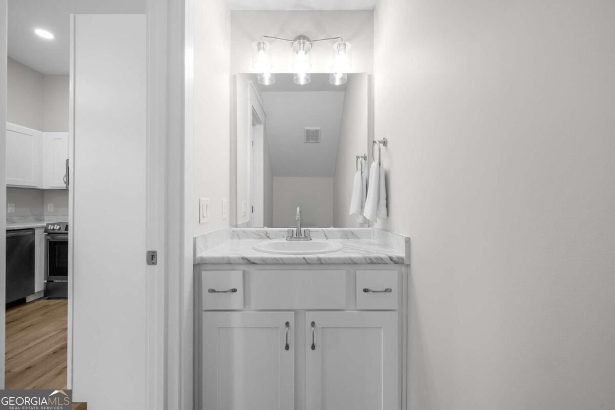 272 Ledford Street Pembroke - Photo 8