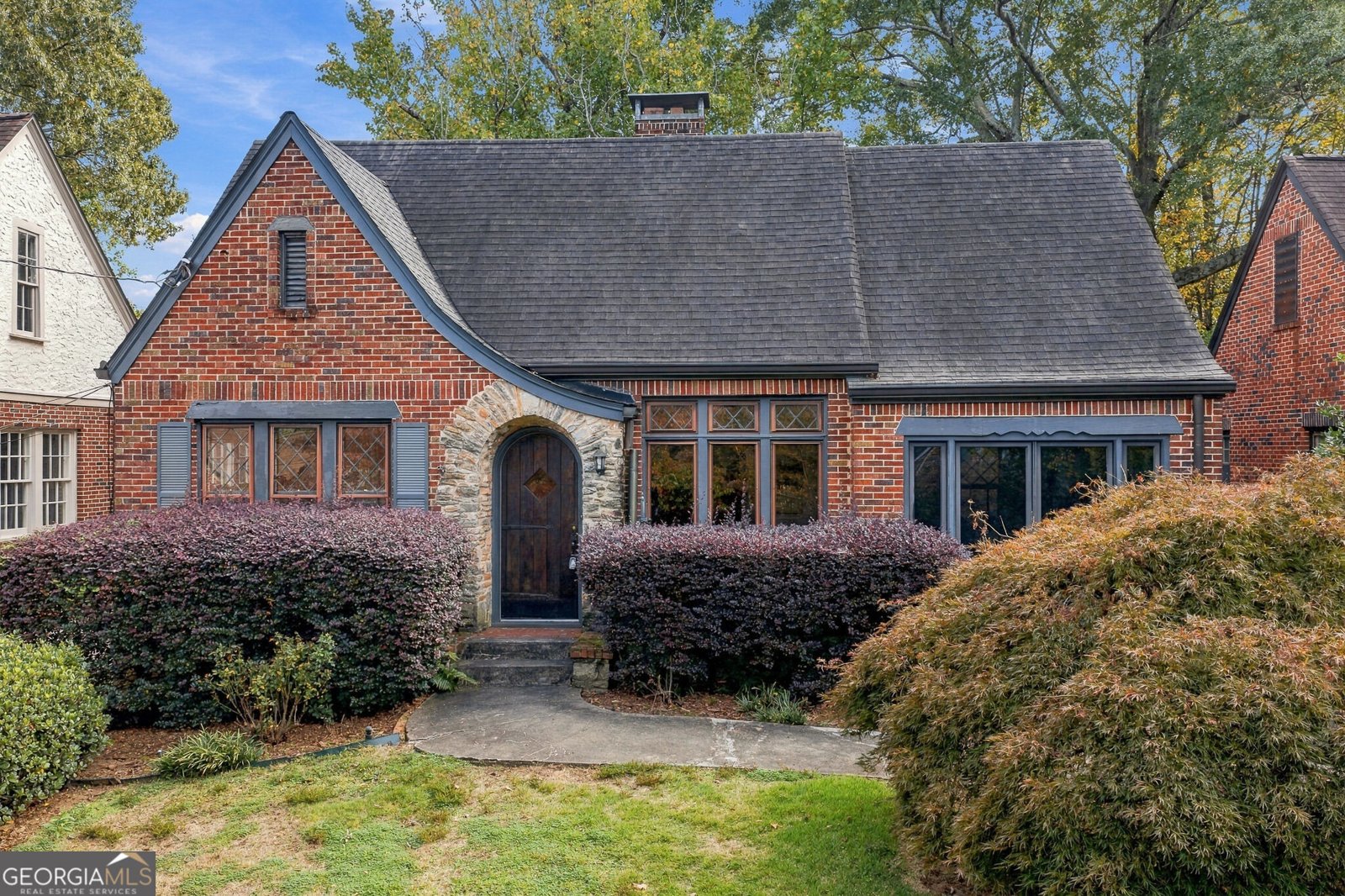 1077 Rosewood Drive Atlanta - main photo