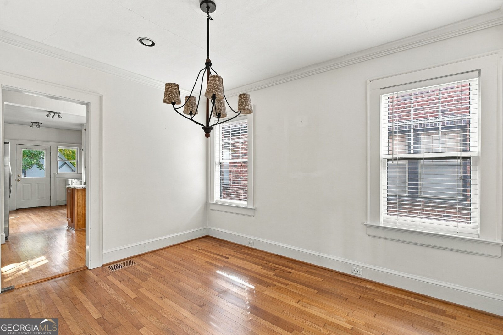 1077 Rosewood Drive Atlanta - Photo 9