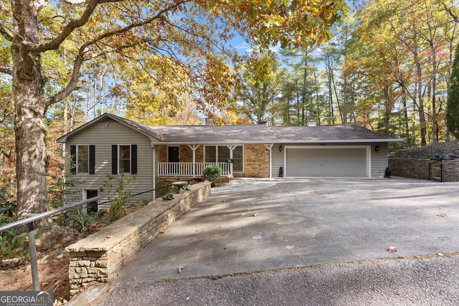 290 Waterfall Drive Cleveland - main photo