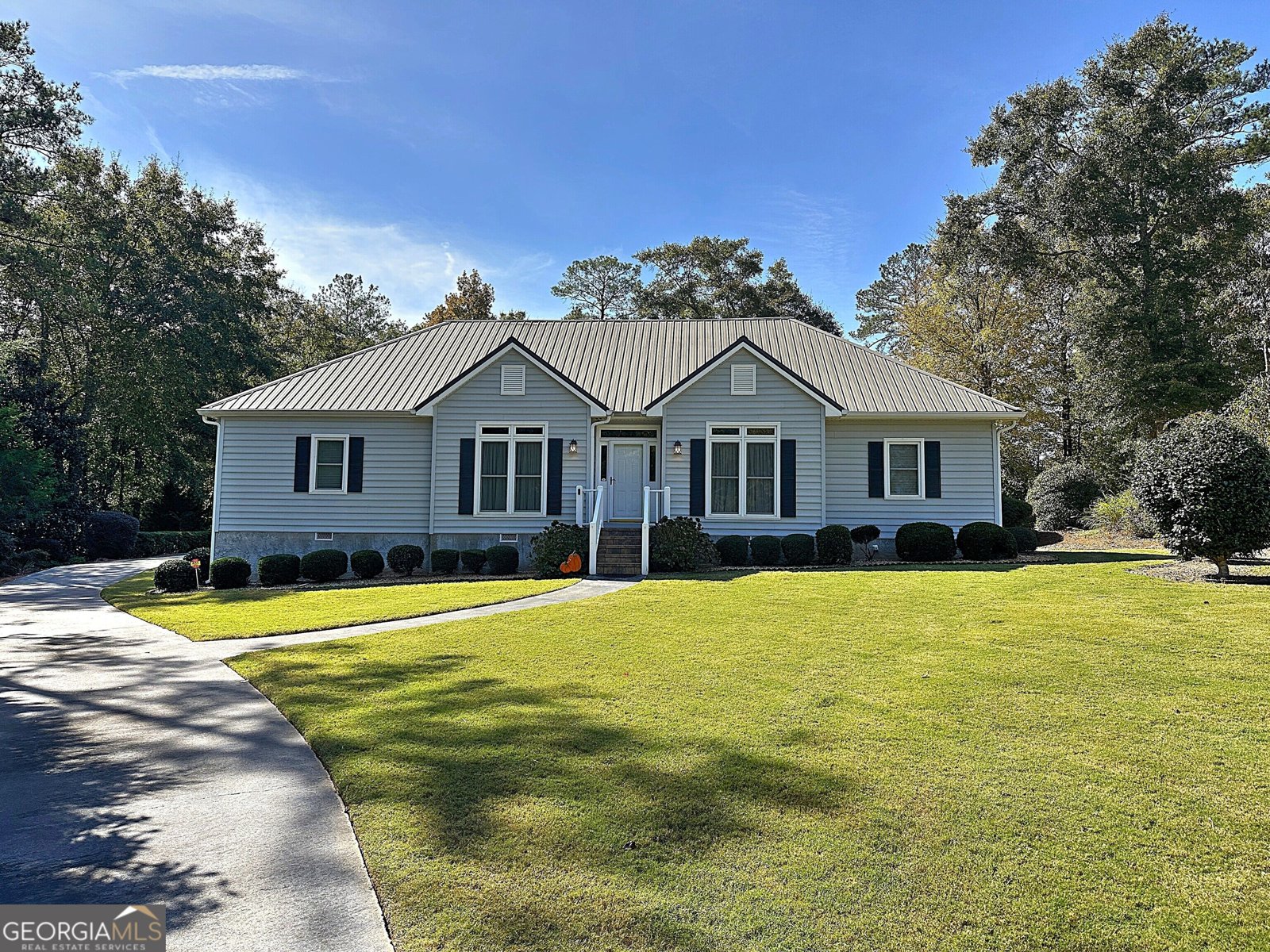 404 Woodfield Court Lagrange - main photo