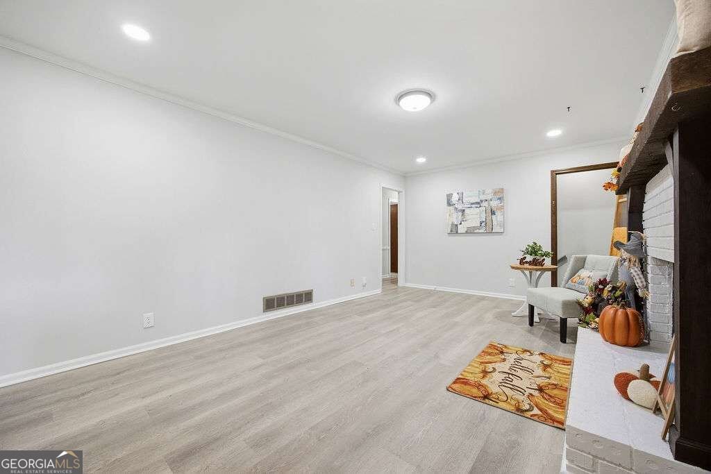 597 Beth Court Lilburn - Photo 7