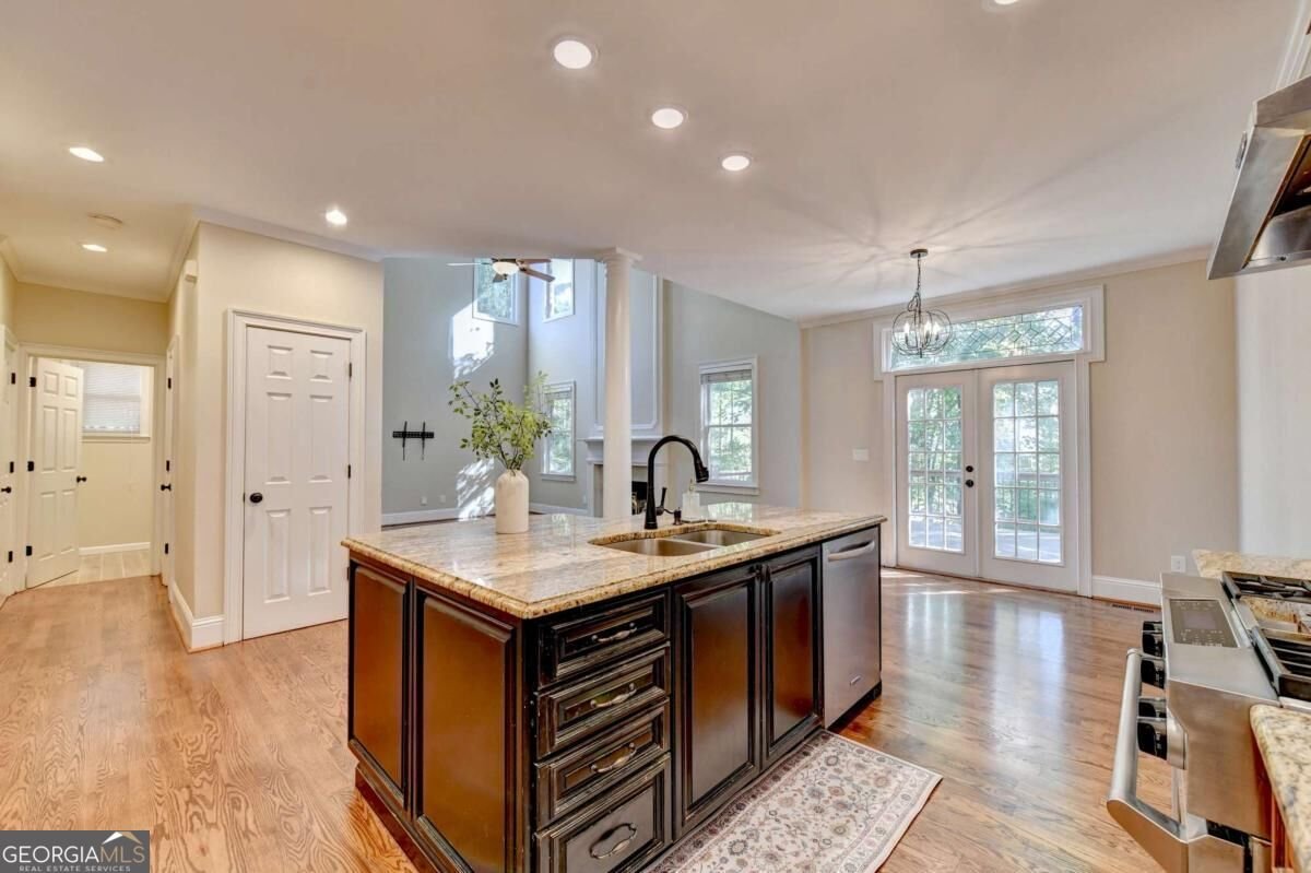 9921 Carrington Lane Johns Creek - Photo 12