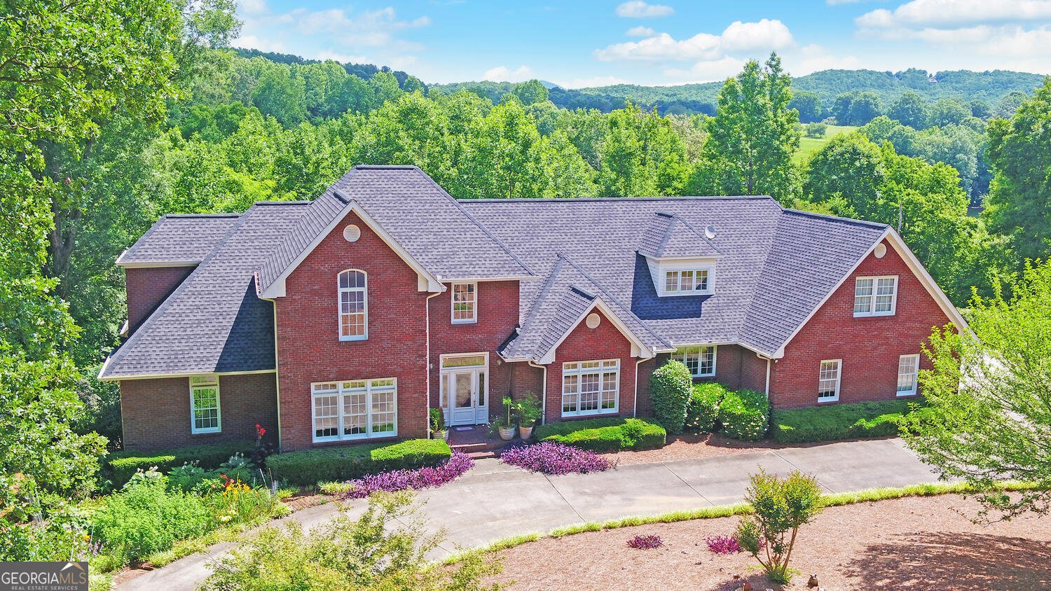 135 Winter Court Clarkesville - 1