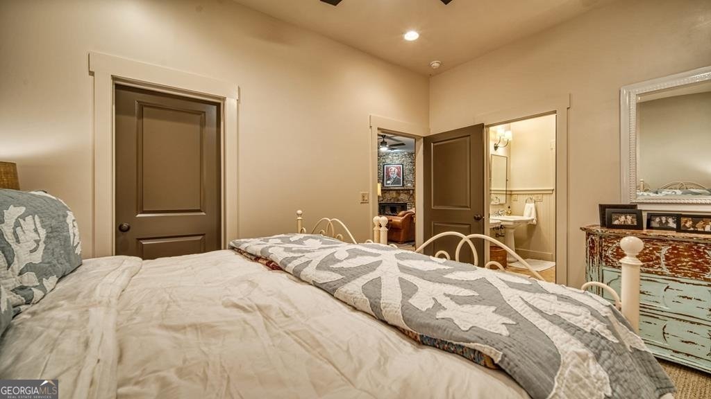 301 Hidden Cove Crossover Hayesville - 28
