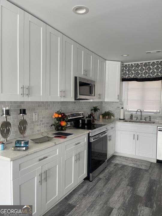 2878 Delowe Drive East Point - 7