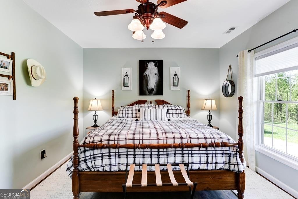 935 White Oak Drive Warne - 21