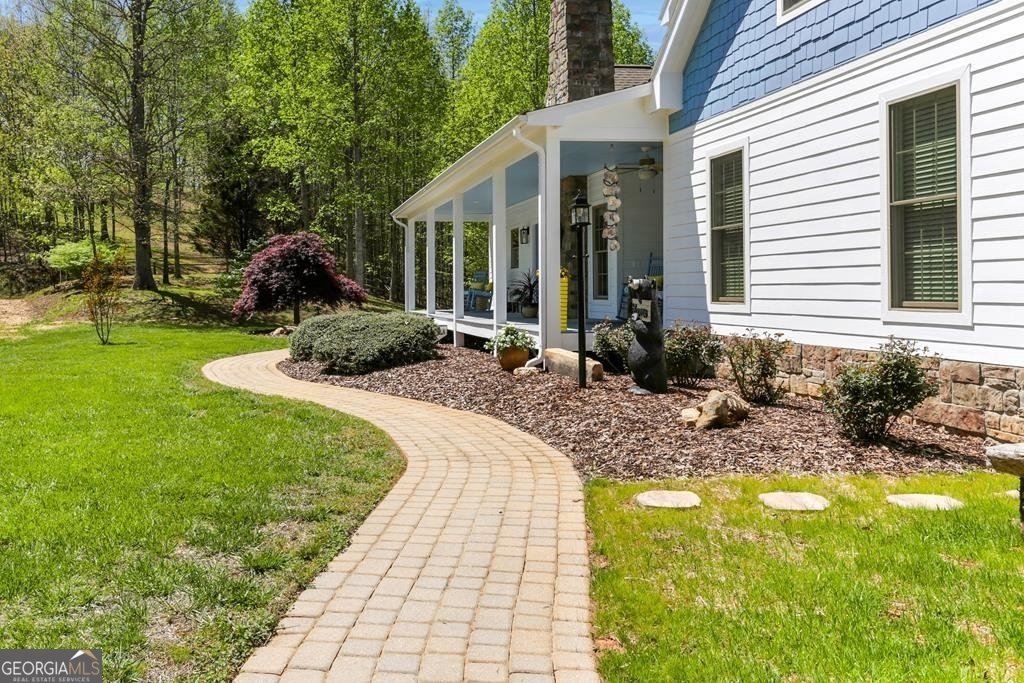 935 White Oak Drive Warne - 29
