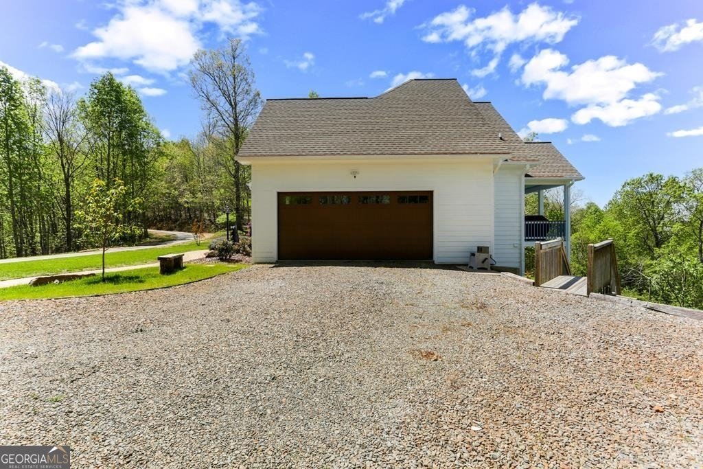 935 White Oak Drive Warne - 43
