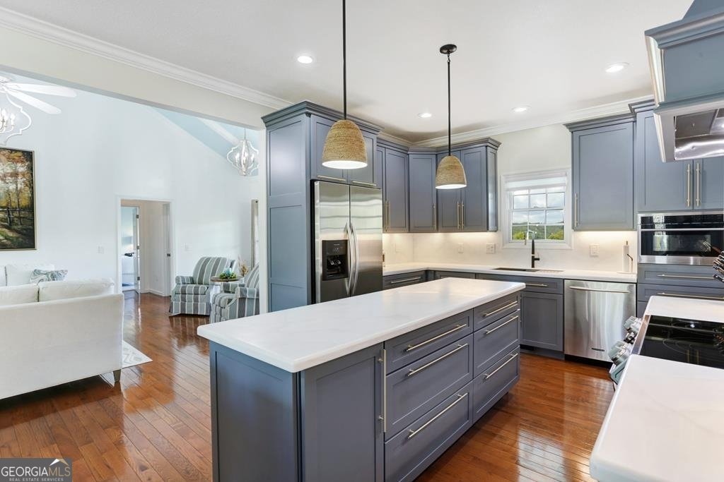 935 White Oak Drive Warne - 9