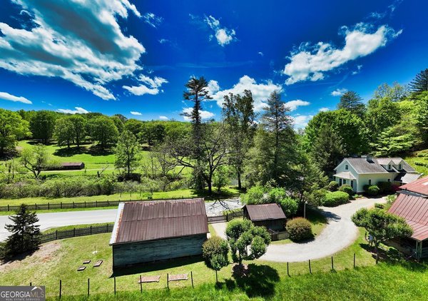 2350 Dial Road, Blue Ridge